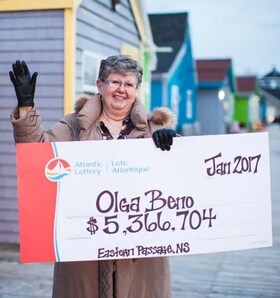 Canada Lotto 6/49 Winner Olga Beno