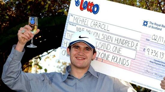 Lottery Lout Michael Carroll with Cheque