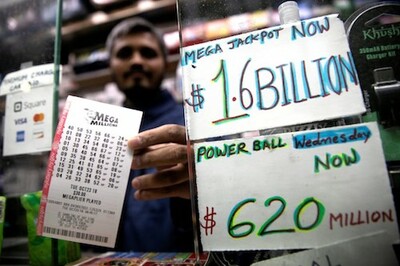 Lottery Vendor with $1.6 Billion Mega Jackpot Sign